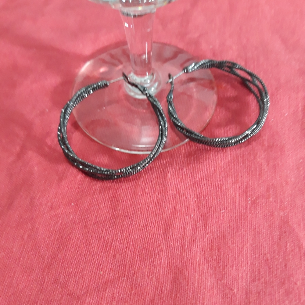 ❤  EARRINGS - Picture 3 of 8
